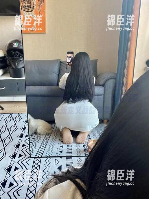 微密圈 - 红裙飞扬在120斤的小王同学身上，似乎发出一声无声的呼唤，高清写真集又要重新定义我的审美！