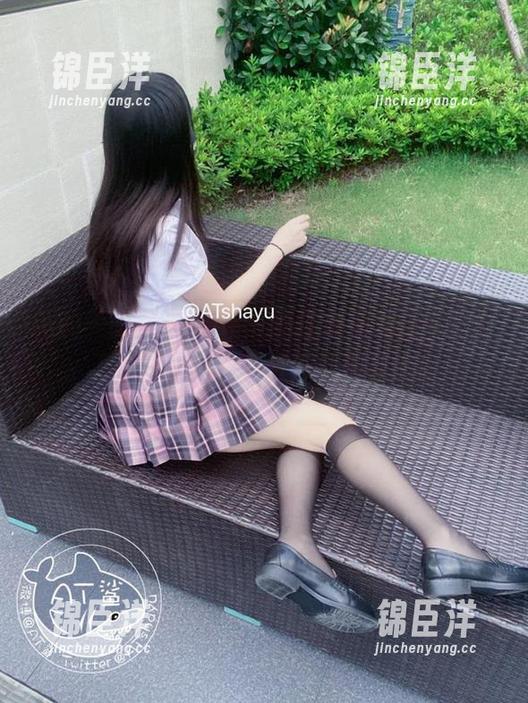 新的美图来了，AT鲨的连体衣秀让人忍俊不禁，入秋免费打开欢乐模式！