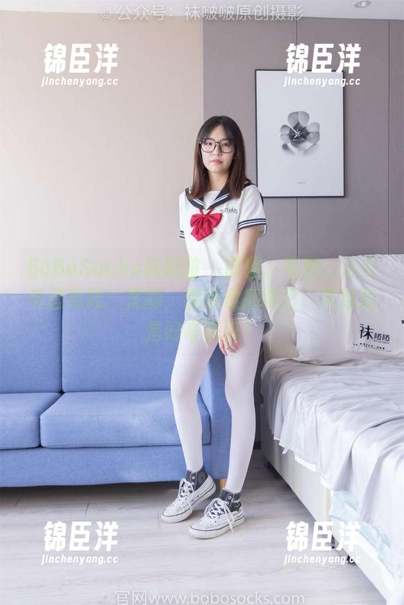 BoBoSocks袜啵啵 - 原图、写真、泡芙与运动鞋：是的，我也没搞明白，不过就是好奇吸引！