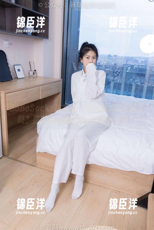 BoBoSocks袜啵啵 - 肉色踩脚袜看腻了吗？甜甜圈的精选写真带来新解读！