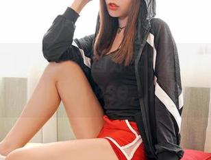 Feilin嗲囡囡 – 美图分享：西门小玉在旅行路上的N种pose，你信不信？