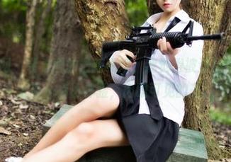GIRLT果团网 – 裴希西的最新花嫁，我觉得被这裙摆给征服了，分享一点小体验，肉眼可见的美。