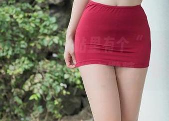 HuaYang花漾 – 站里有个“玥儿玥er”学姐在线，图片好像在撒糖，有点甜。