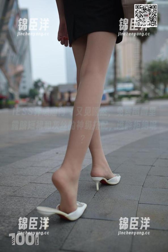 IESS异思趣向 - 又见曦然，免费图册里露脐短裙和灰丝的神级搭配，谁能拒绝呢？