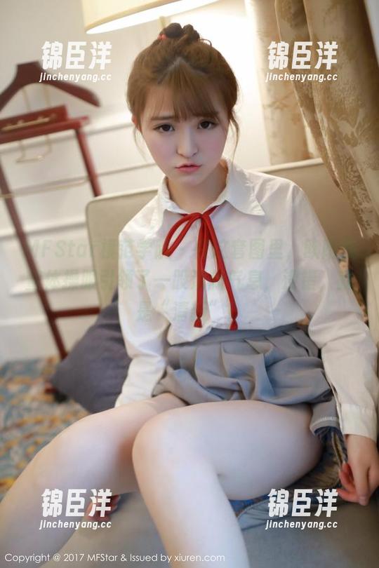 MFStar模范学院 - 在这套图里，欧阳美萱体操服引领了一股清新气息，没错，就是“清新”！
