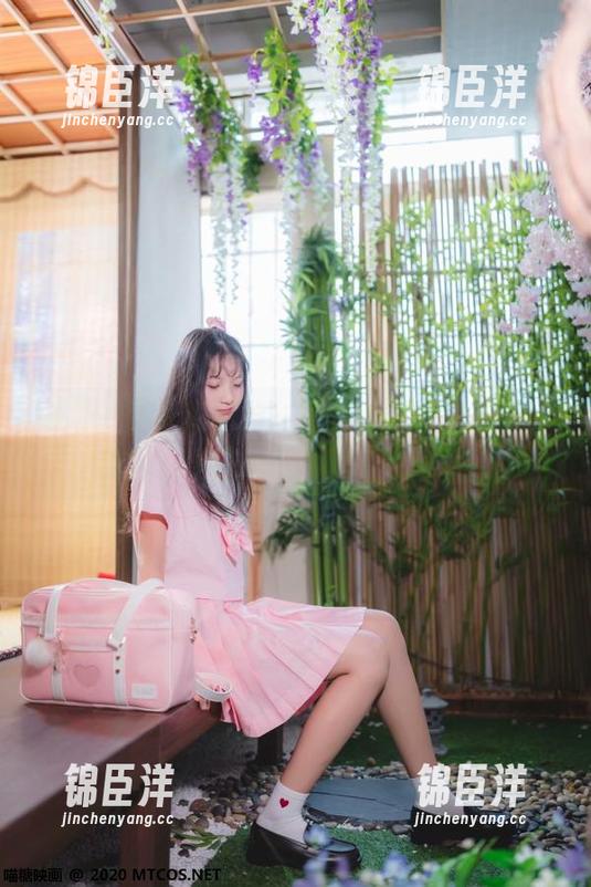 喵糖映画草莓裙子——图片下载，让你变身甜心小猫咪！希望有点草莓味