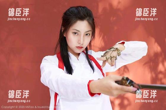MiiTao蜜桃社 - 免费揭开，梦乃Mandy红裙里的窘迫与反叛