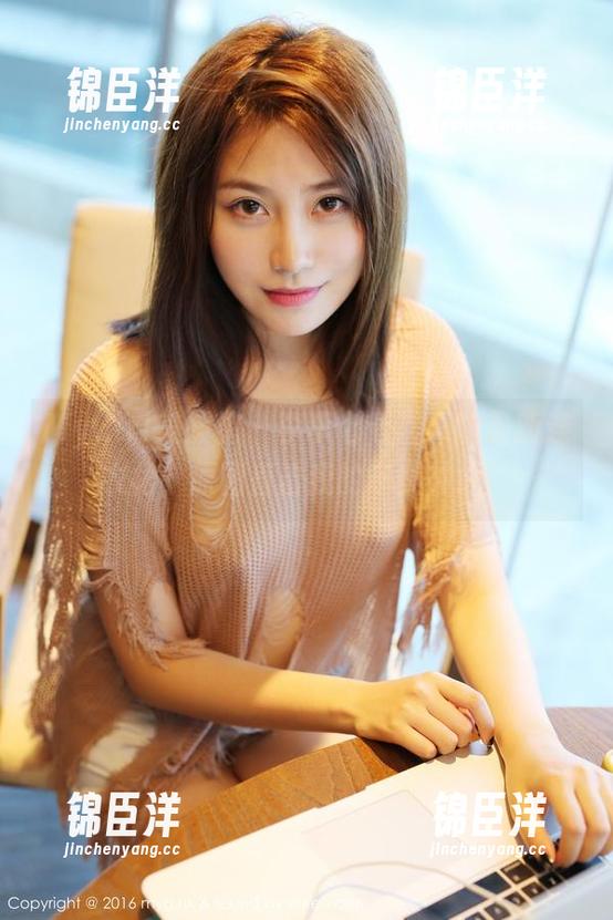 MyGirl美媛馆 - 李李七七喜喜的最新连衣裙，原图直击我的审美神经！