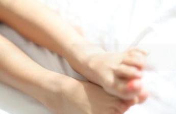 这就是ROSI图册里的翘臀新定义，目瞪口呆吗？
