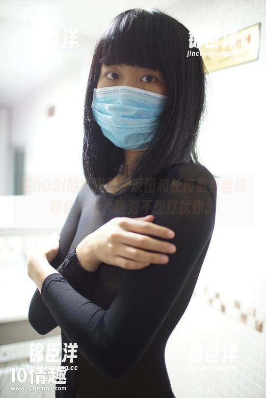 在ROSI的世界里，原图和长筒黑色丝袜谈情说爱，绝对不想打扰你。
