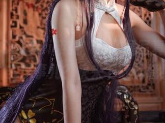 这就是Sakiiii翎柒，双马尾写真集里藏了多少事儿？快来下载揭晓！