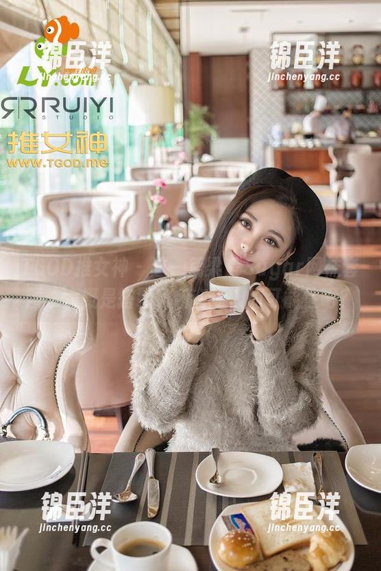 TGOD推女神 - 这一篇梁莹Sugar网袜套图：大概是搭配了所有迷人的可能性吧？