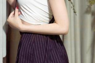 UGirls尤果网 – 私拍图集：孟狐狸变身大侦探，剧情岂止追猫？