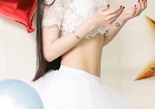 UGirls尤果网 – 像风一样的优雅，张栩菲的瑜伽下载指南来了