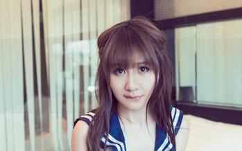 UGirls尤果网 – 还是王瑞儿的裤里丝图包，分享才是正经事！