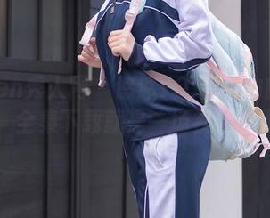 Xiuren秀人网 – 悠悠YOYO给力的女神写真，全集下载就是一场视觉的慢跑。