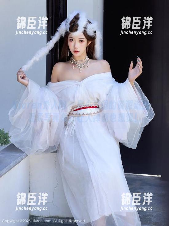 Xiuren秀人网 - 是小逗逗的资源流出：温柔写真集，让人捧腹也想赞！