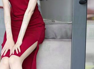 Xiuren秀人网 – 月野兔美妞摆的毛衣姿势，你想不到的角度，免费下载戳中你的短板。