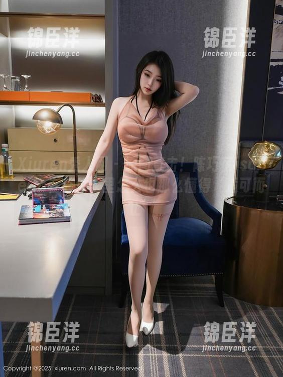 Xiuren秀人网 - 原图直击！陈巧蓓isabella在连体衣里怎么也那么懂得‘适可而止’