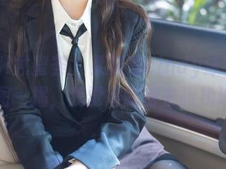 YouMi尤蜜荟 – 某筱慧cindy泳衣写真，原图一揭，我觉得我得去找找泳池。