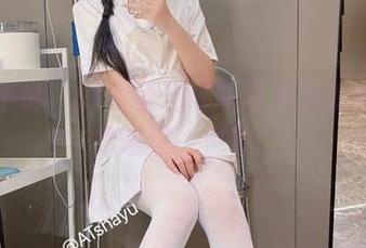 不得不说，at鲨鱼连体衣写真真的吸引我的眼球，也许…