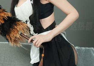 丽柜 – 看心心的泳衣图集：这热都是恰到好处的咯