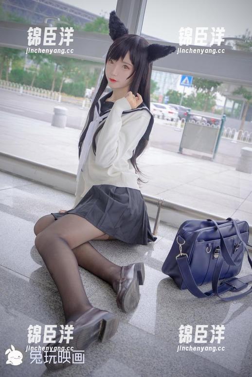 兔玩映画原图速递：那身制服的小姐姐，穿上后果然不同凡响？