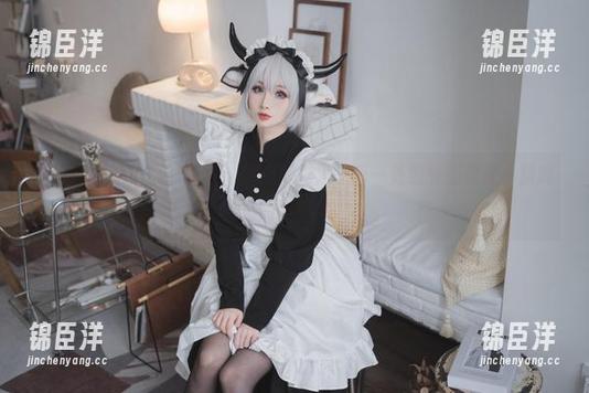 来看“凉凉子”的温柔！高清写真里，每一处细节都像是小猫咪的呢喃。