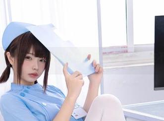 美图潜伏在十万珍吱伏特的连衣裙里，谁敢不看？