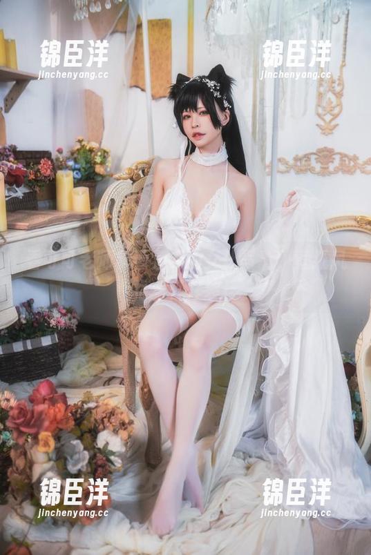 看可可老师拿着菜刀的女仆写真，壁纸风格一秒炸裂！
