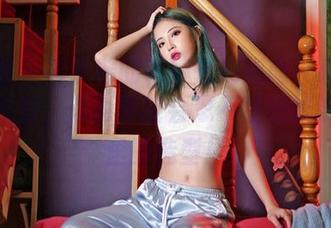 嗲囡囡 – 周于希的花嫁轻松指南：爱上这组图片后，你也可能会忍不住想试试原图里的造型！