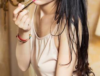 头条女神 – 看见美会子JK的这张原图，突然有点心虚