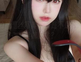 女主K的裤里丝写真：我是不是該考虑加入丝袜协会？