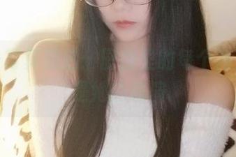 嫣嫣子写真精选：厨房里的每个角落，都是她的表演