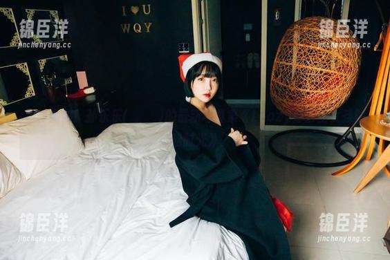 别样假期！孙乐乐(손예은)的最新写真集《Loozy办公室女孩的放松时光》。