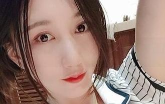 微密圈 – 无处不在的小玉吃果冻，办公室高清图资源一览