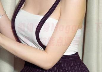 尤果网 – 当御姐化身Maggie，下载她的写真，技能点满满！