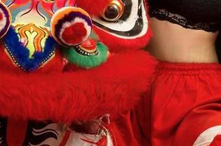 尤果网 – 娜露私拍，软糖不是别的，竟成了最精彩的点缀！