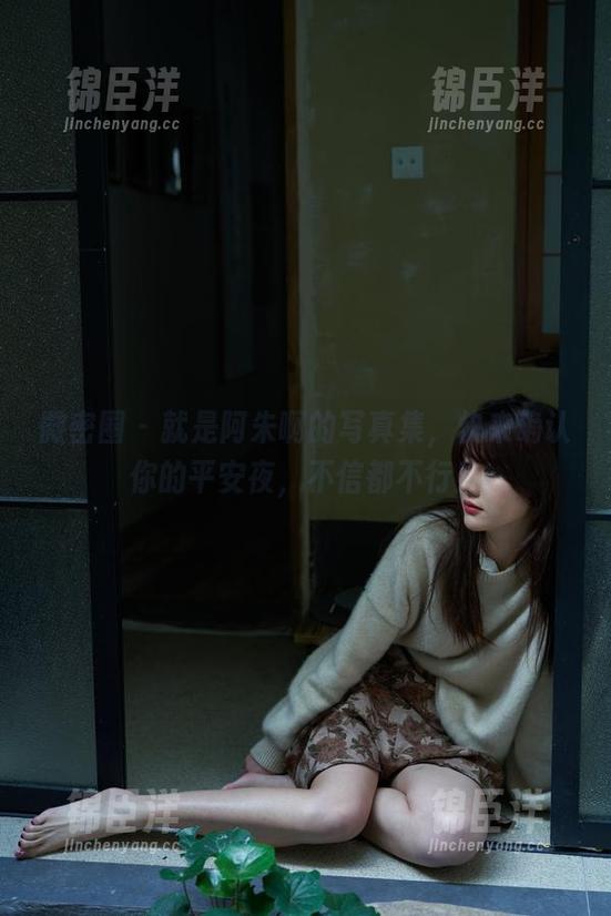 微密圈 - 就是阿朱啊的写真集，快来确认你的平安夜，不信都不行！