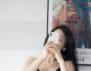 微密圈 – 又来了，张鑫baby的22年写真集，干货满满，但你们也别太期待喔！