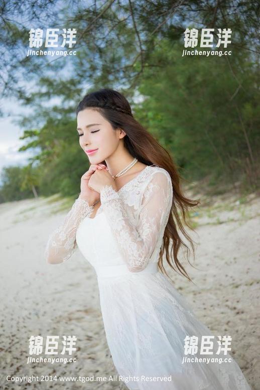 推女神 - 好吧，施忆佳Kitty酱的美脚展现得太自信了，原图我得审美提升点才行…