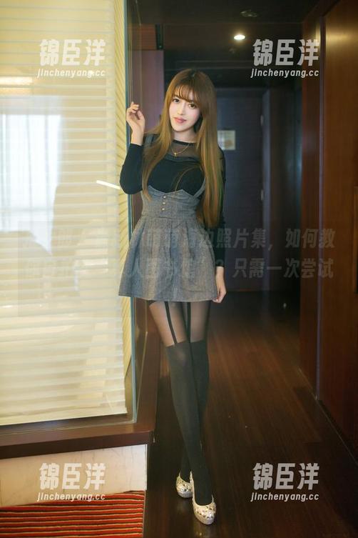 推女郎 - 最新林萌萌海边照片集，如何教你自拍变“真人图书馆”？只需一次尝试！