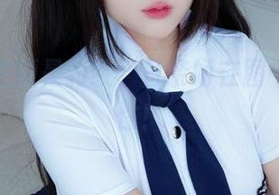 今晚的主题是豹纹，日奈娇在图中尽显个性！