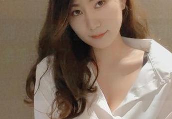 在线追剧，结果被星澜是澜澜叫澜妹呀的礼服图集吸引住了，我说这是怎么回事啊，太好看了吧！