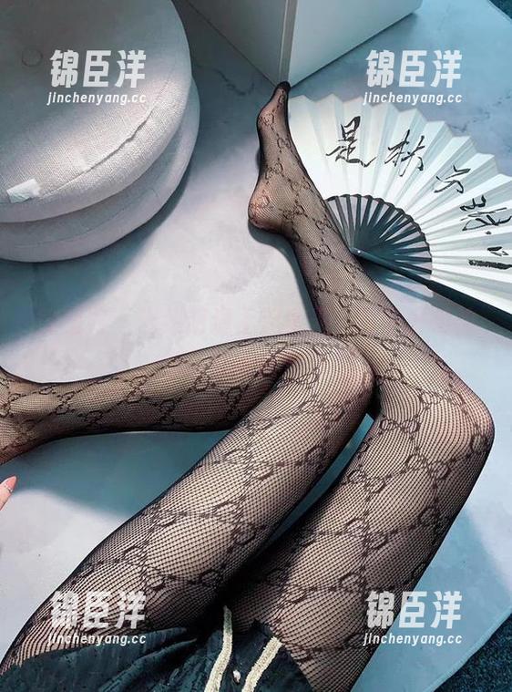 微密圈 - 当透明遇上无圣光，林子琳喵的作品是要做什么？