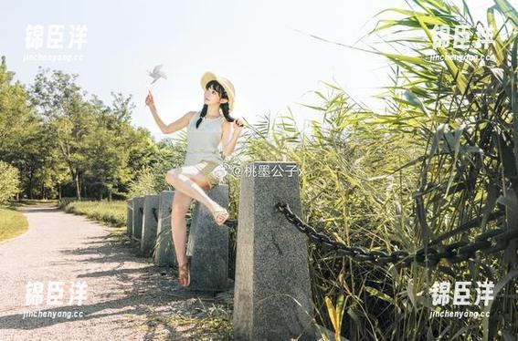 从桃墨公子那里看到的八重神子，那个高清写真集真的是值得一点小期待。