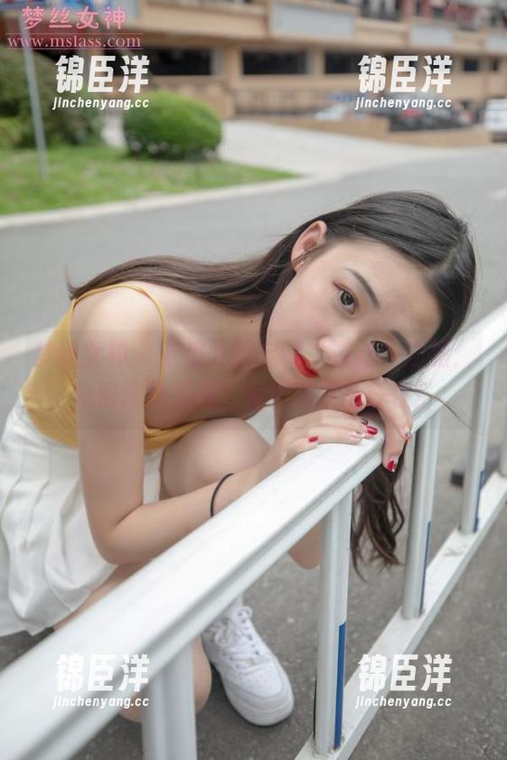 梦丝女神 - 张灵儿的定制“浴缸”之旅：从泡沫到灵感，竟然能这么任性！