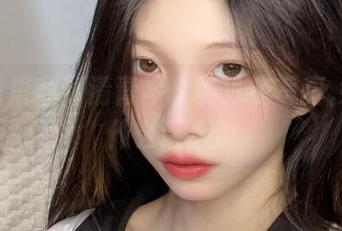 在网盘里翻到清青琴玖的泳衣写真,好像有什么话想说