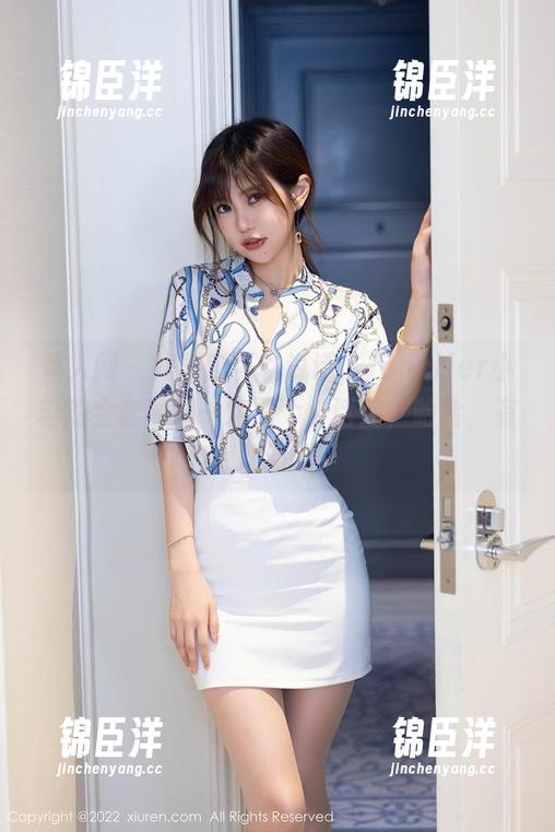 秀人网 - 如果腿可以说话，Jennifer小若的全套原图一定是个小话痨，哈哈，有点想听听。