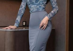 秀人网 – 毛衣与伊诺：福利写真里的温柔诱惑